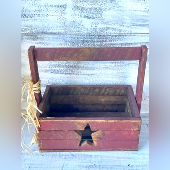 Distressed Wood Star Cutout Tote, Red - Picture 1 of 11